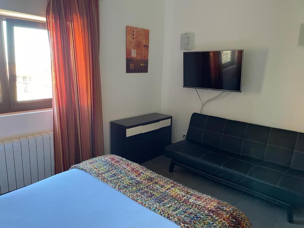 Apartamentos Los Tojos Colsa Luaran gambar