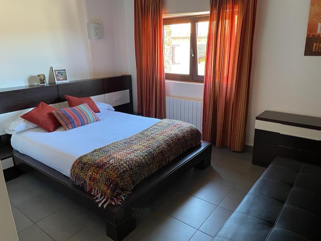 Apartamentos Los Tojos Colsa Luaran gambar
