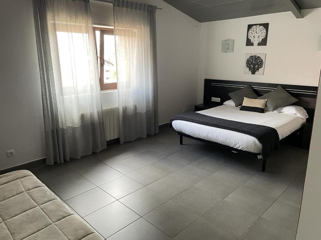 Apartamentos Los Tojos Colsa Luaran gambar